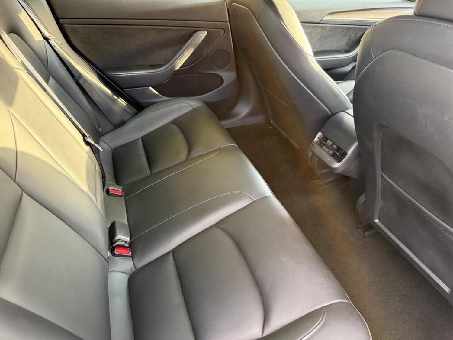 Used Tesla Model 3 2021 for sale - 76637408: Photo 13