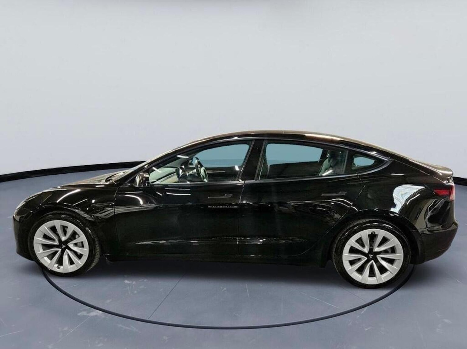 Used Tesla Model 3 2021 for sale - 76637408: Photo 5