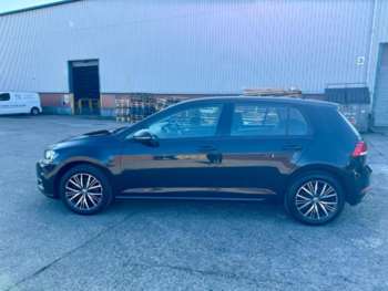 Used Volkswagen Golf 2018 for sale - 74864768: Photo