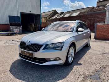 Used Skoda Superb 2017 for sale - 74864767: Photo