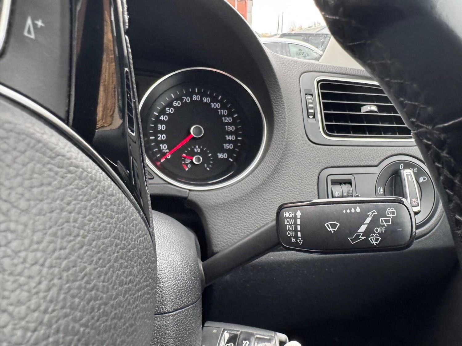 Used Volkswagen Polo 2015 for sale - 76583309: Photo 19