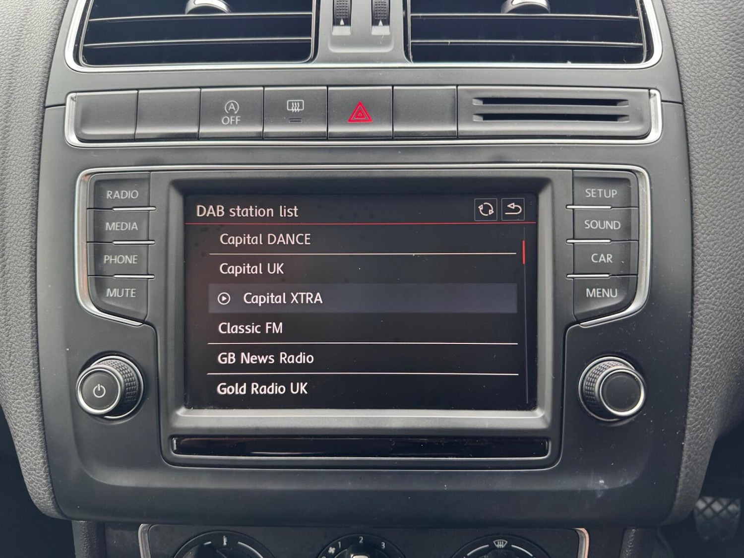 Used Volkswagen Polo 2015 for sale - 76583309: Photo 22