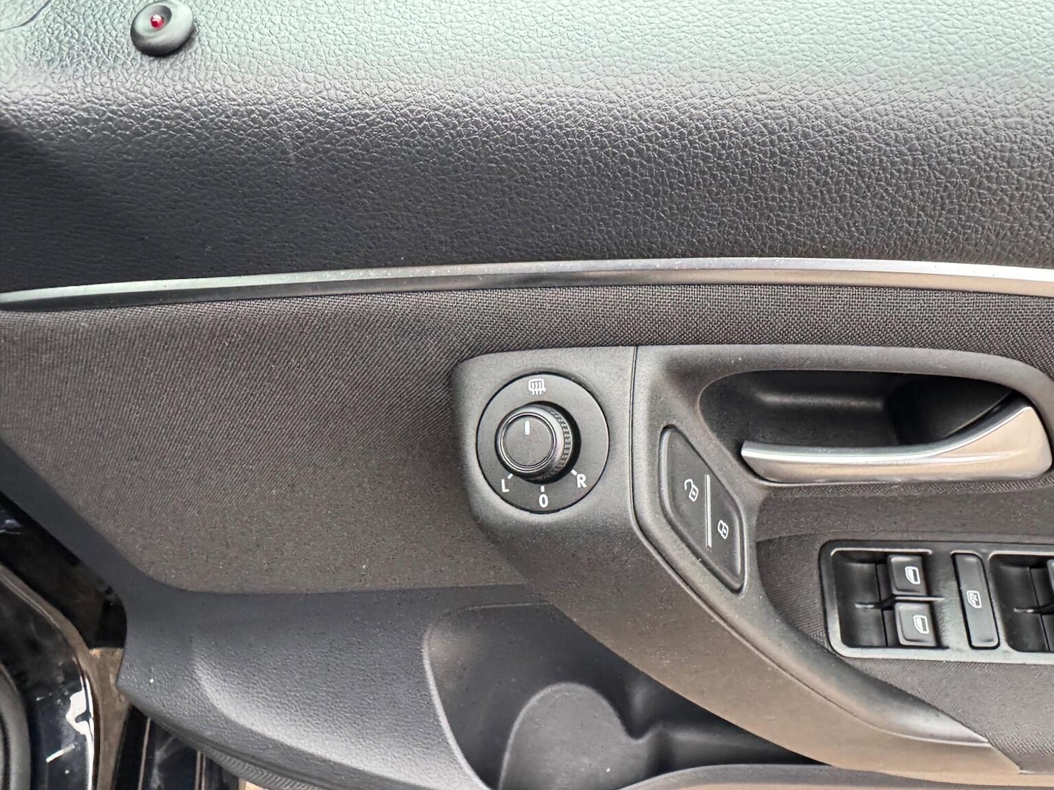 Used Volkswagen Polo 2015 for sale - 76583309: Photo 33