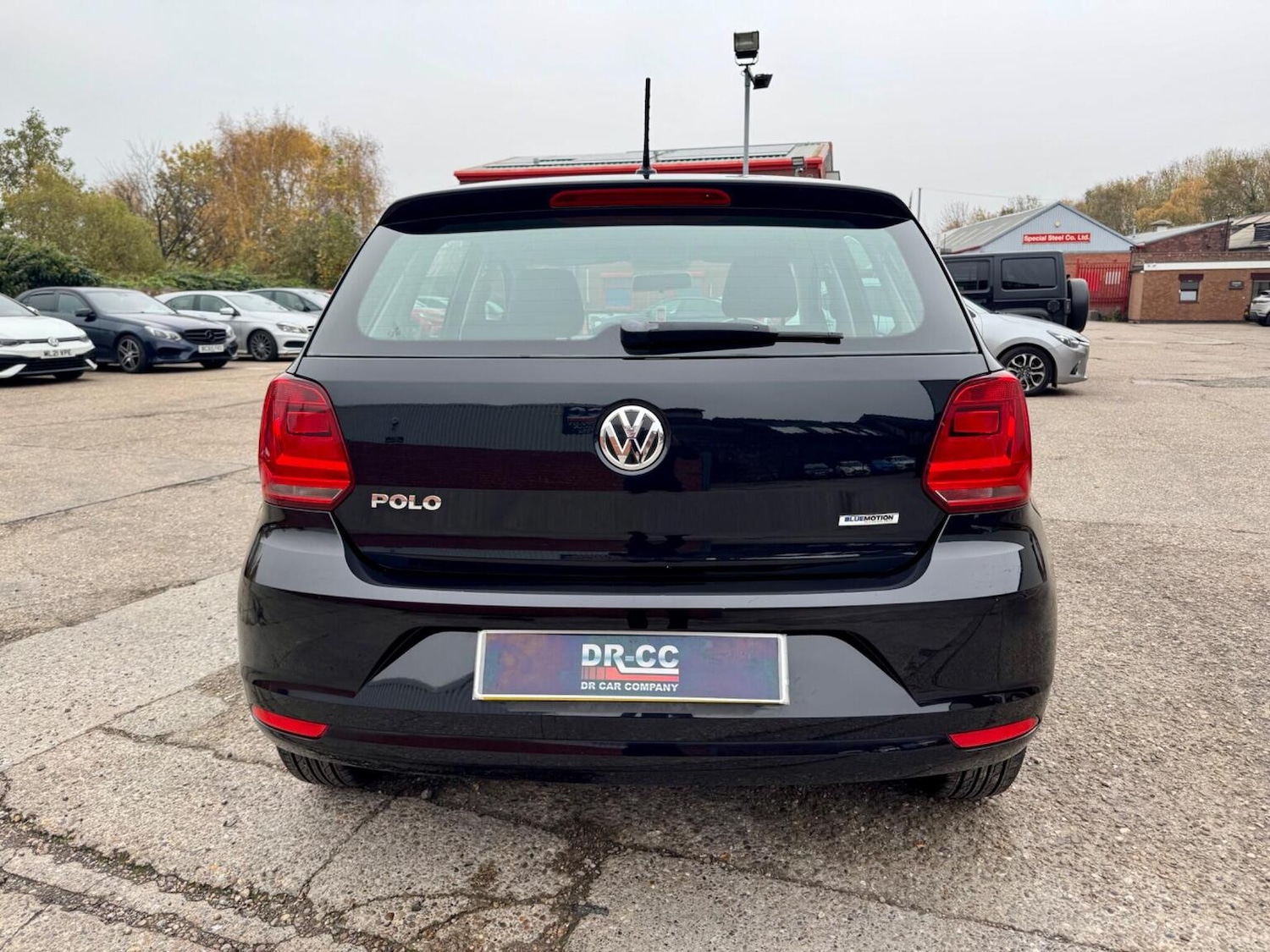 Used Volkswagen Polo 2015 for sale - 76583309: Photo 7