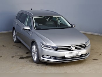 Used Volkswagen Passat 2015 for sale - 79519579: Photo