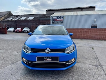 Used Volkswagen Polo 2014 for sale - 77464918: Photo