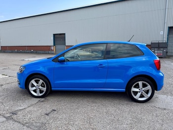 Used Volkswagen Polo 2014 for sale - 77464918: Photo