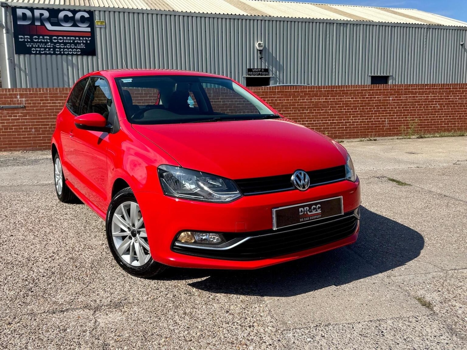 Used Volkswagen Polo 2014 for sale - 76583339: Photo 1
