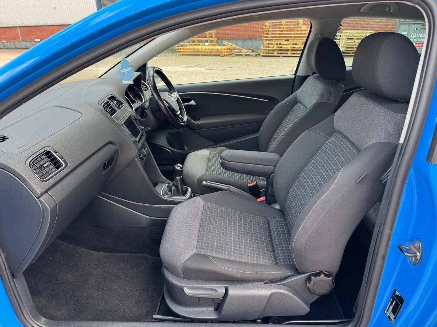 Used Volkswagen Polo 2014 for sale - 76583307: Photo 11