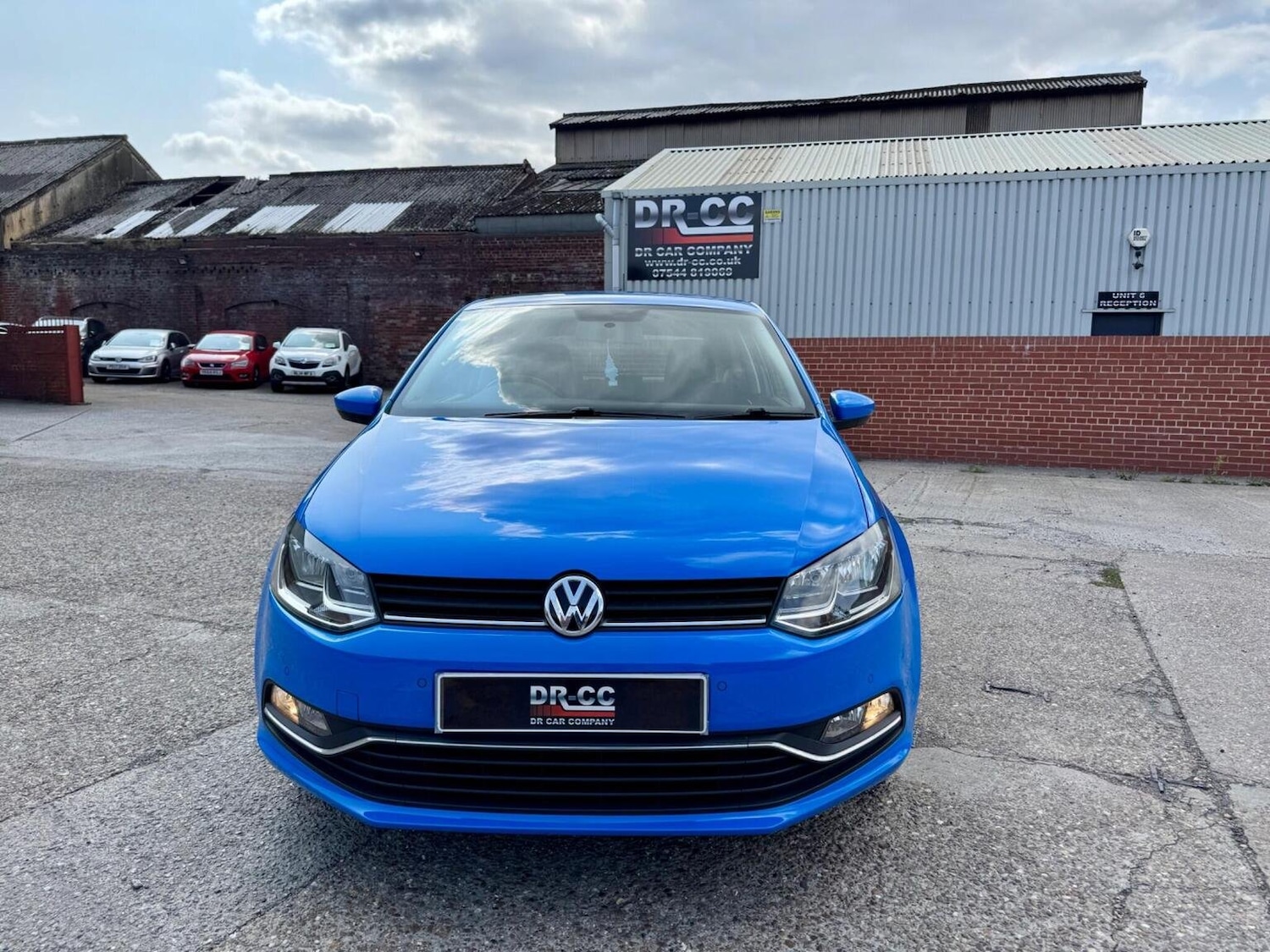 Used Volkswagen Polo 2014 for sale - 76583307: Photo 2