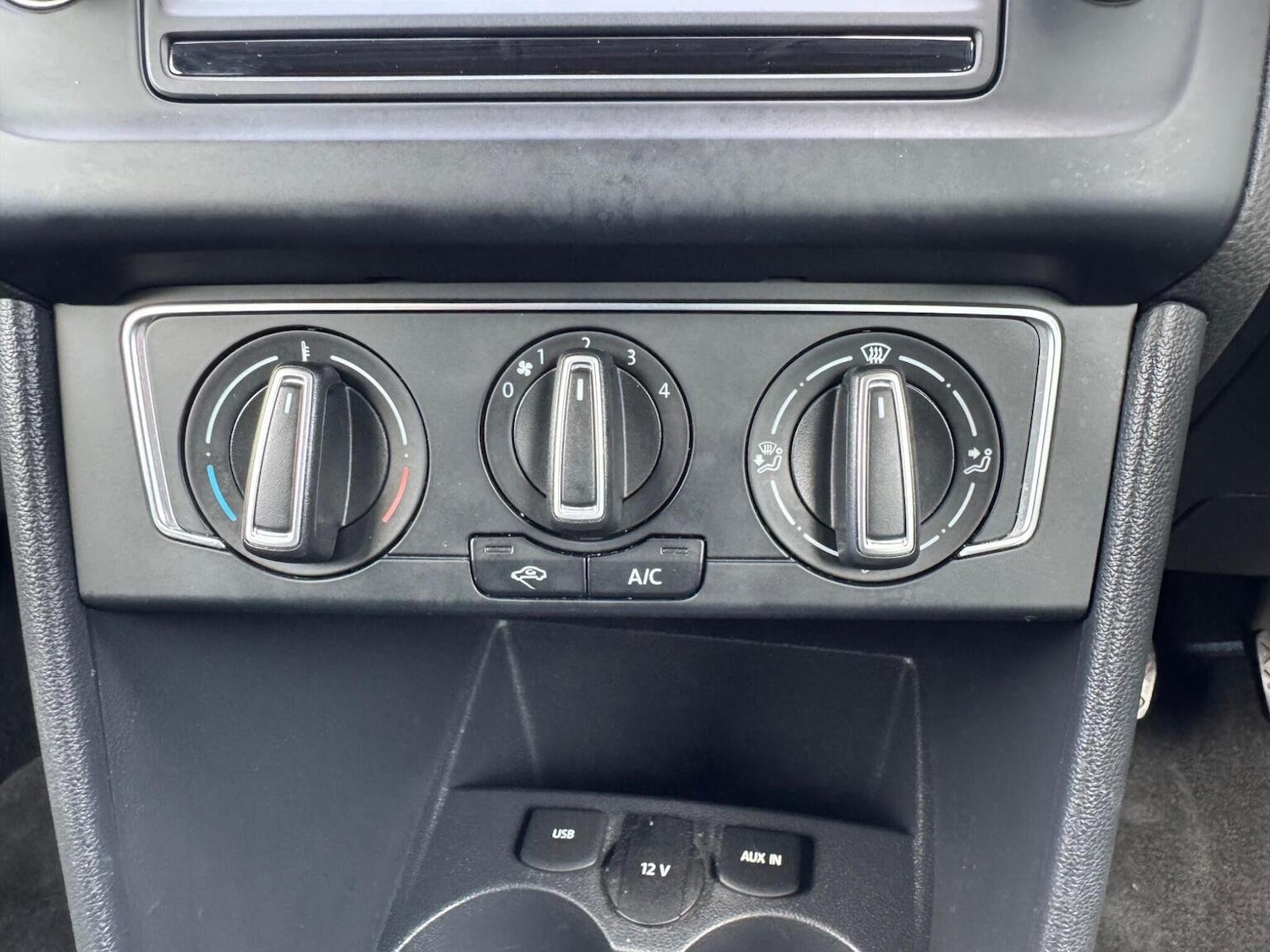 Used Volkswagen Polo 2014 for sale - 76583307: Photo 29