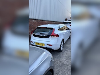 Used Volvo V40 2017 for sale - 79551900: Photo