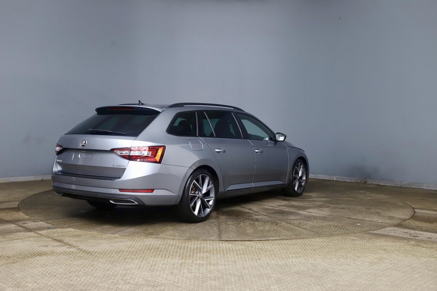 Used Skoda Superb 2019 for sale - 77391937: Photo 7