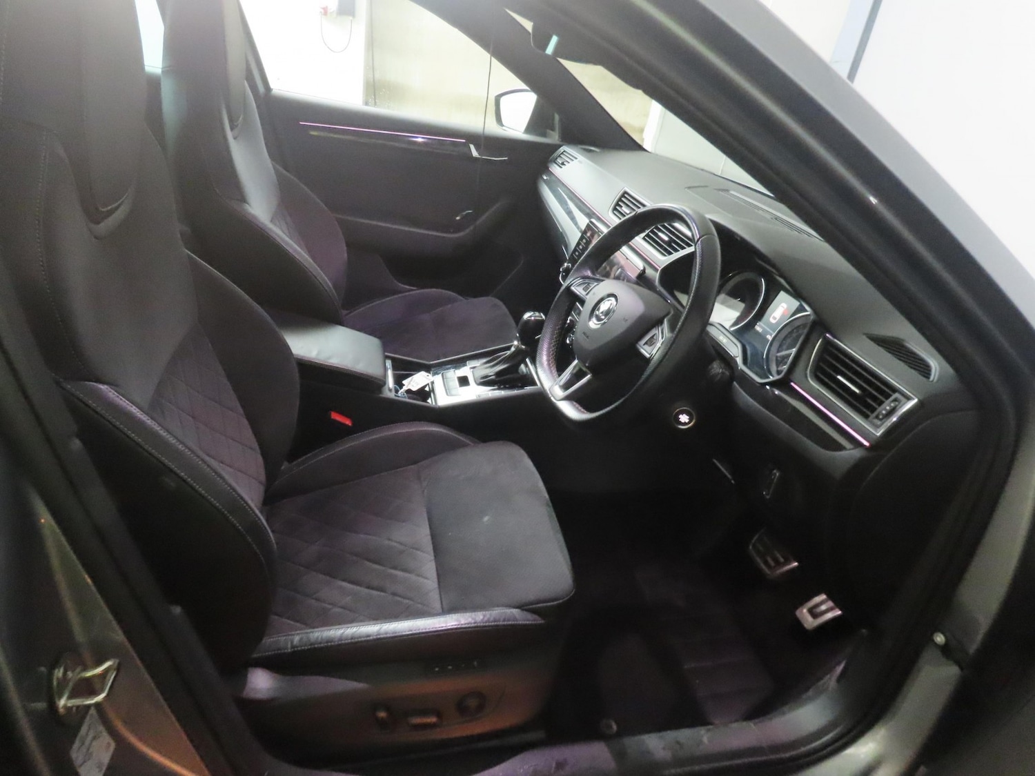 Used Skoda Superb 2019 for sale - 77391937: Photo 8