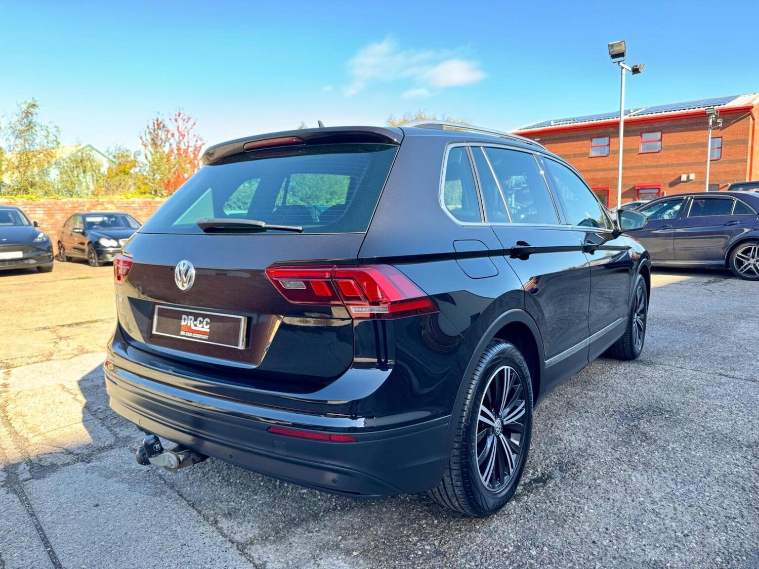 Used Volkswagen Tiguan 2018 for sale - 76583306: Photo 10