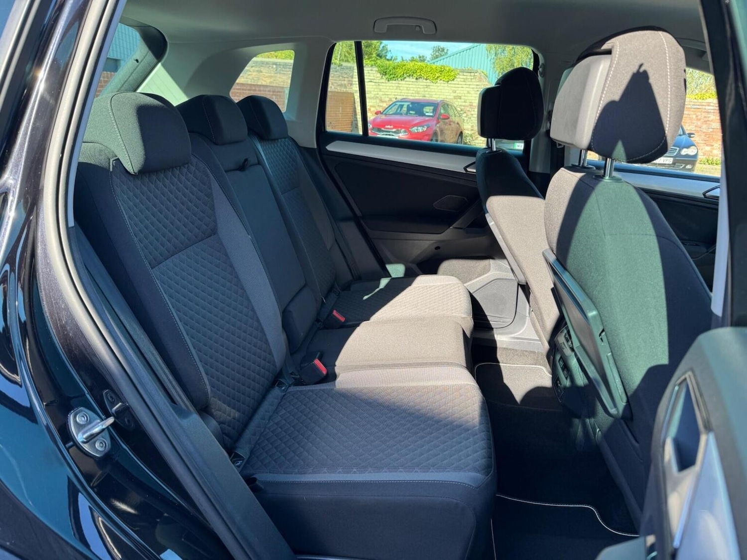 Used Volkswagen Tiguan 2018 for sale - 76583306: Photo 12