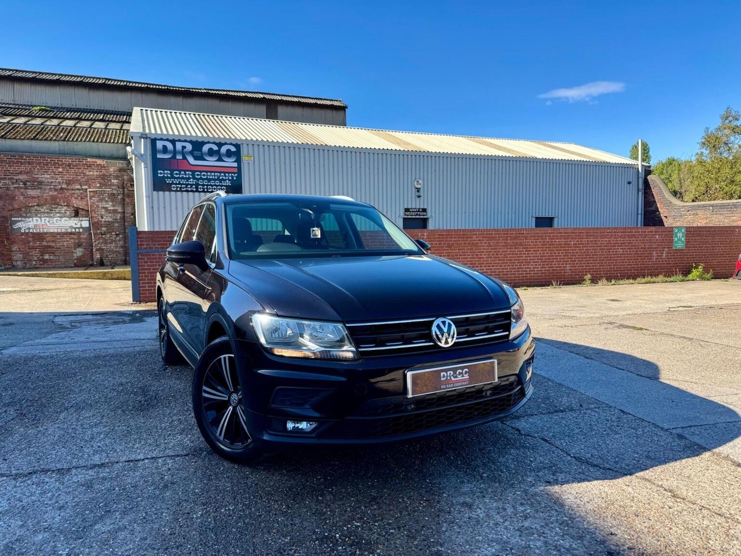 Used Volkswagen Tiguan 2018 for sale - 76583306: Photo 2