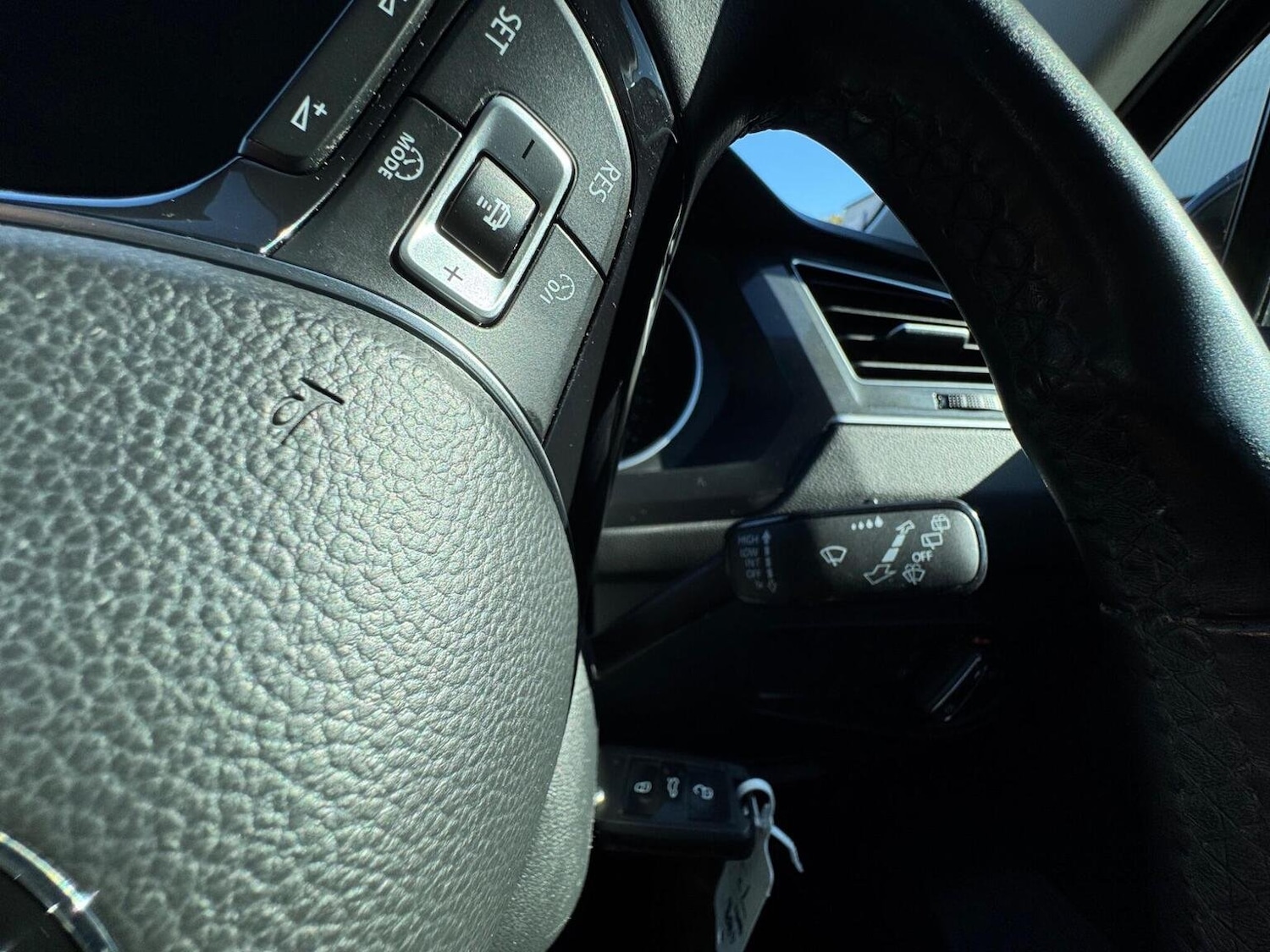 Used Volkswagen Tiguan 2018 for sale - 76583306: Photo 20