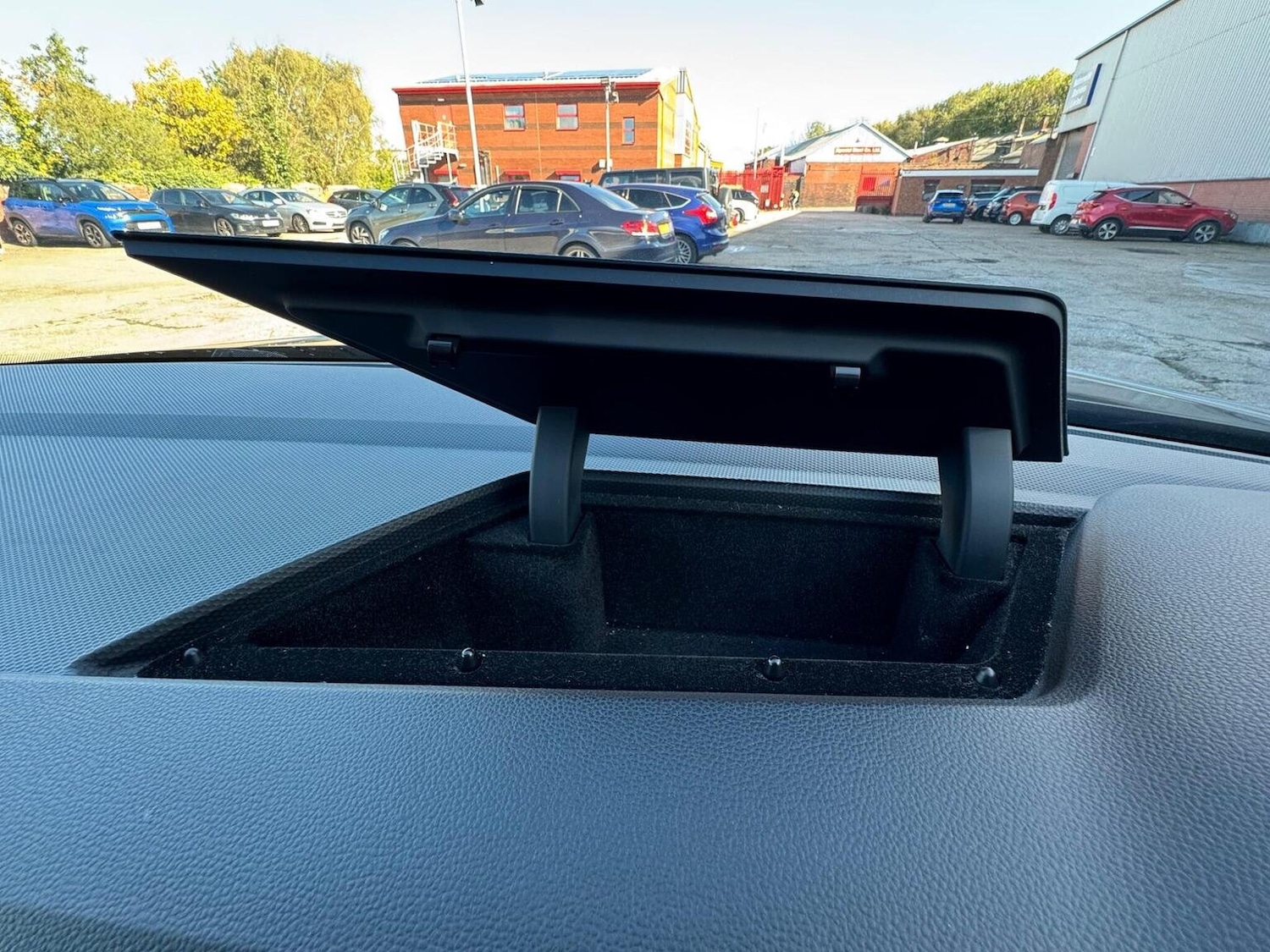 Used Volkswagen Tiguan 2018 for sale - 76583306: Photo 37