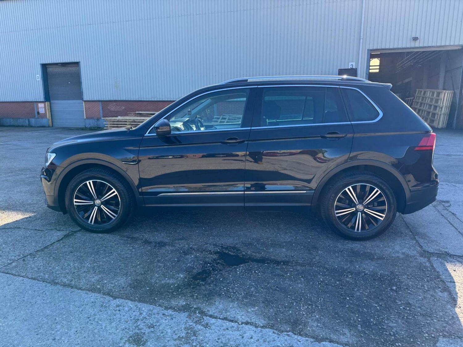 Used Volkswagen Tiguan 2018 for sale - 76583306: Photo 6