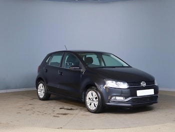 Used Volkswagen Polo 2015 for sale - 76380309: Photo