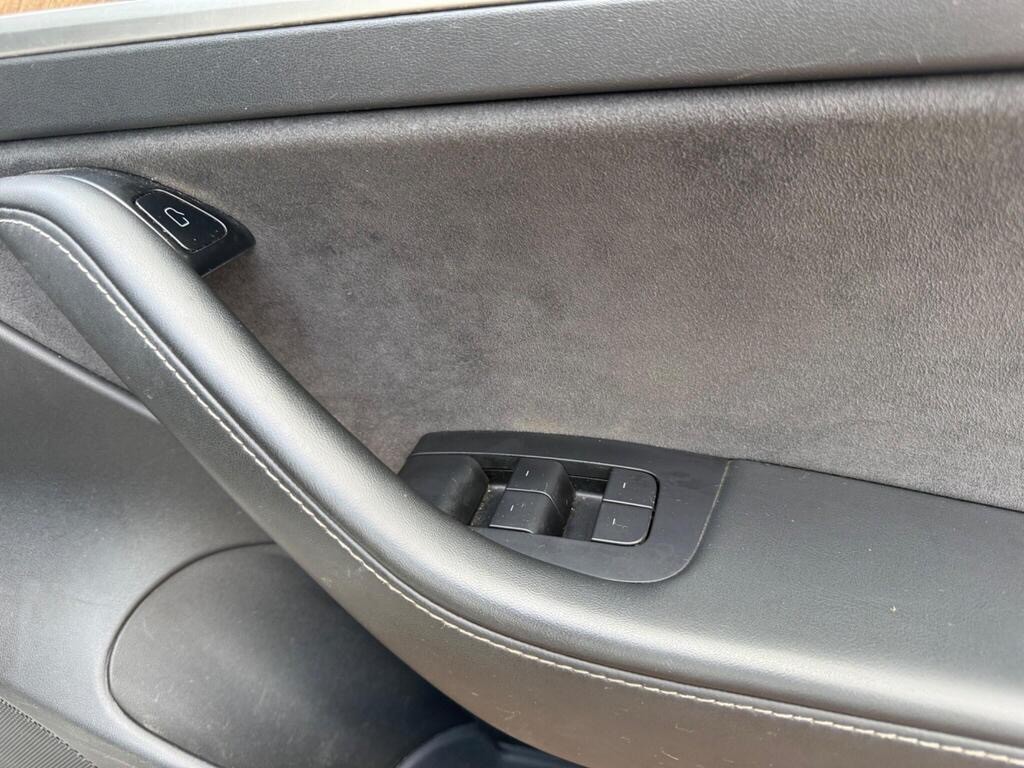 Used Tesla Model 3 2021 for sale - 77220543: Photo 23