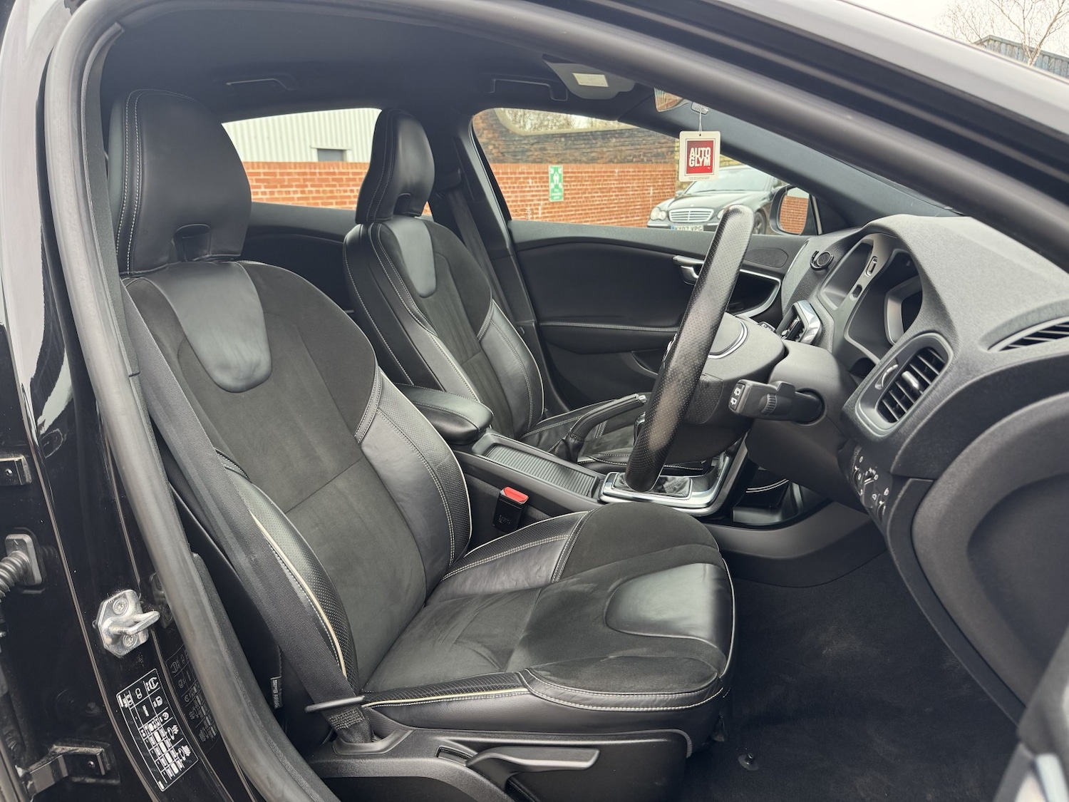 Used Volvo V40 2016 for sale - 78025751: Photo 9