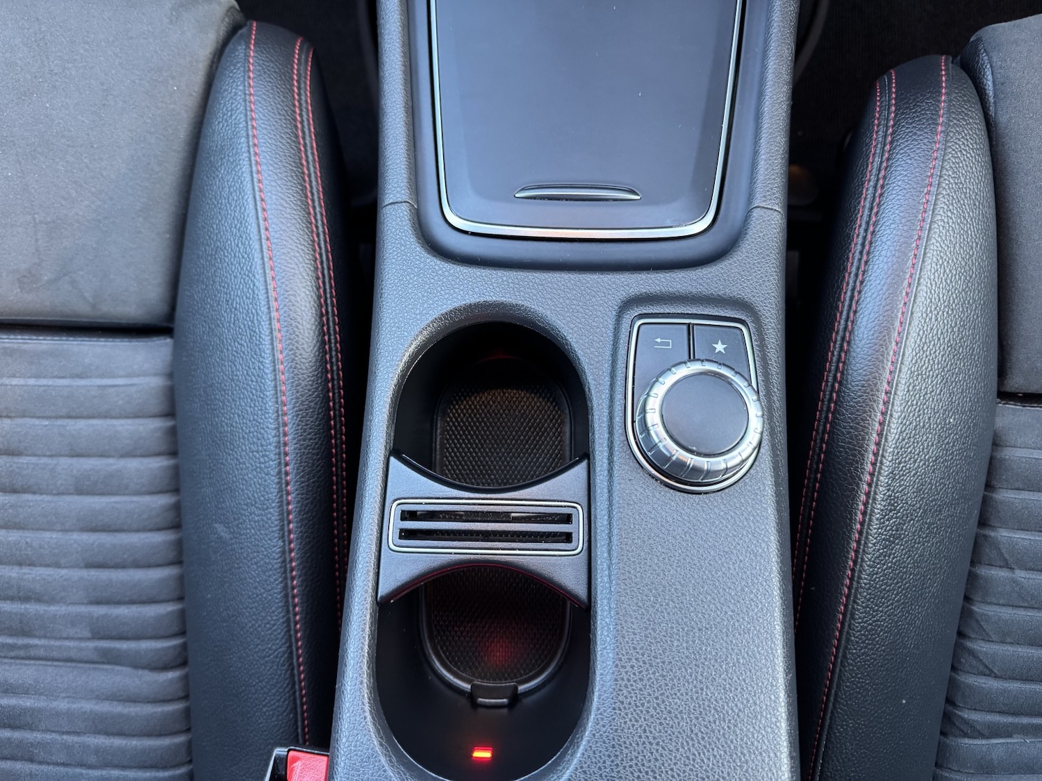 Used Mercedes-Benz A-Class 2017 for sale - 76662708: Photo 30