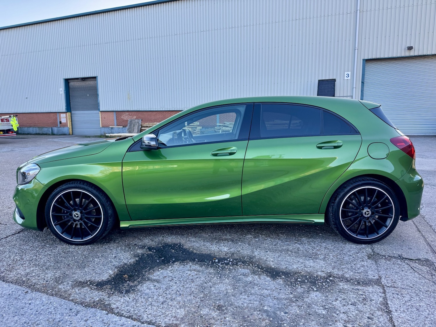 Used Mercedes-Benz A-Class 2017 for sale - 76662708: Photo 4