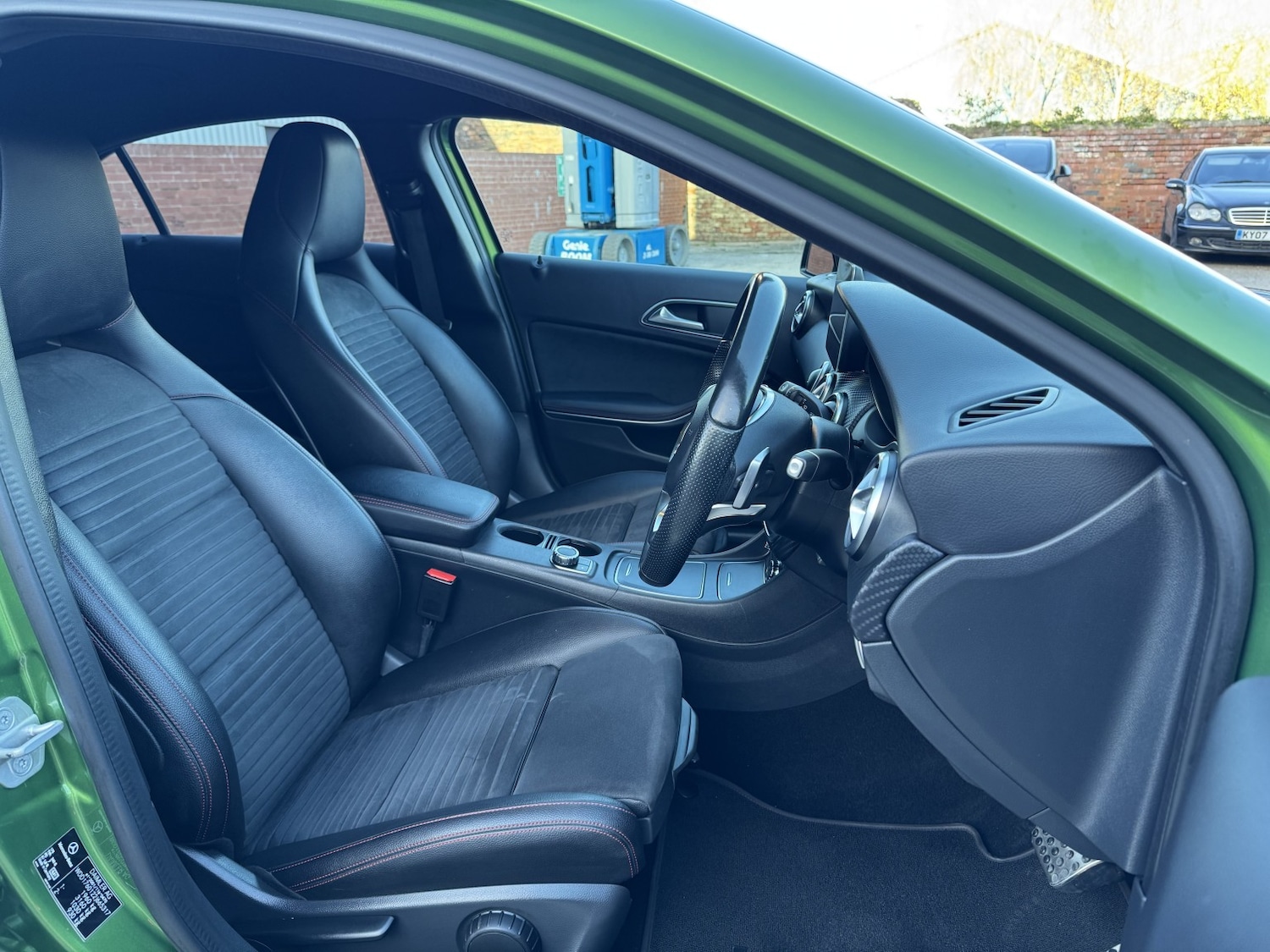 Used Mercedes-Benz A-Class 2017 for sale - 76662708: Photo 9