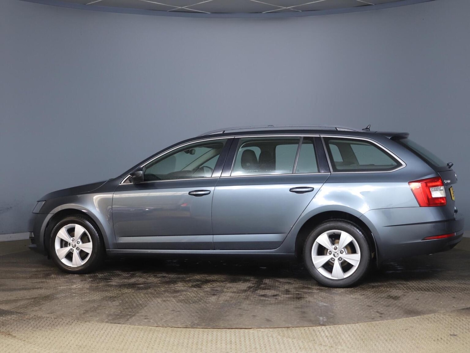 Used Skoda Octavia 2019 for sale - 76374196: Photo 4