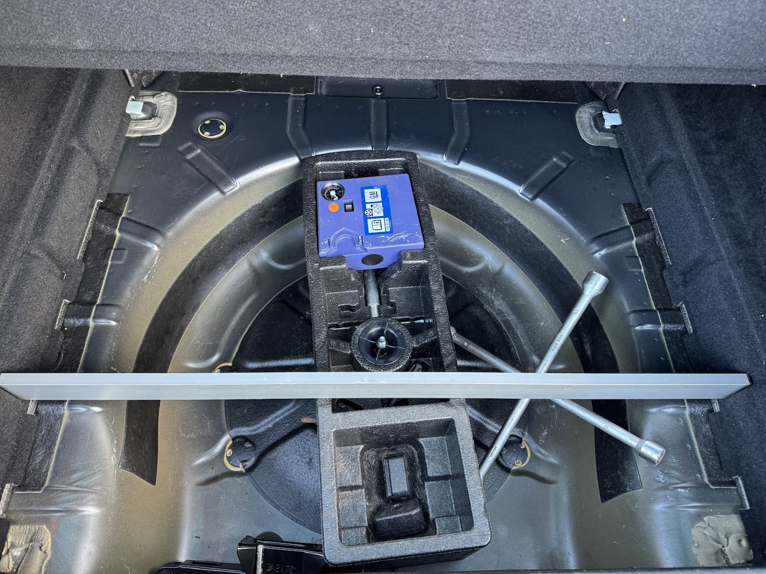 Used Vauxhall Astra 2013 for sale - 76583335: Photo 33