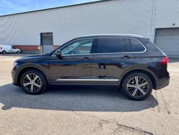 Used Volkswagen Tiguan 2017 for sale - 74864773: Photo