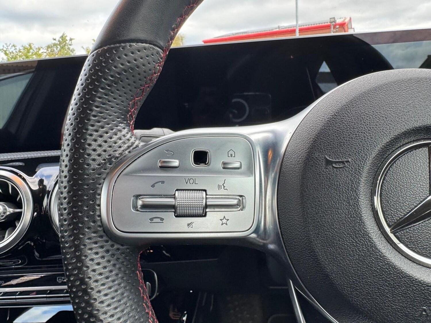 Used Mercedes-Benz A-Class 2019 for sale - 75789328: Photo 16