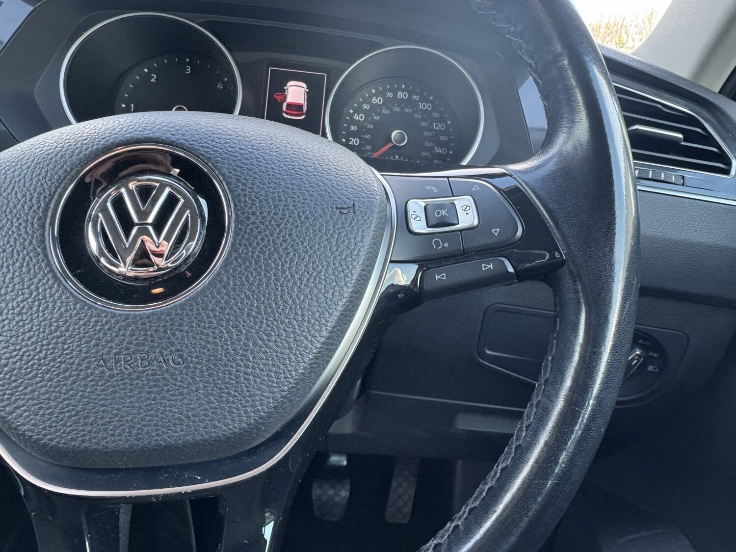 Used Volkswagen Tiguan 2017 for sale - 77864887: Photo 12