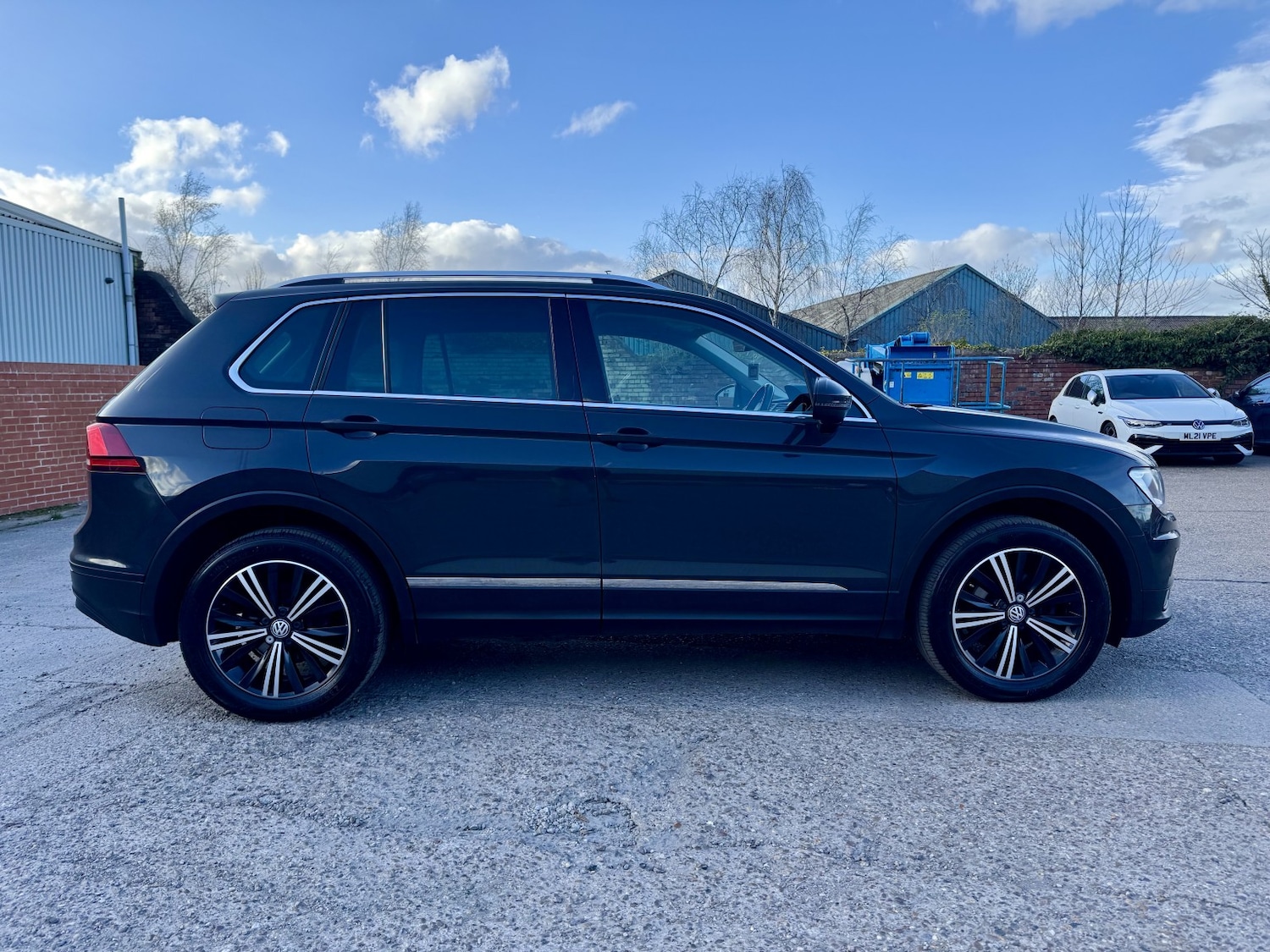 Used Volkswagen Tiguan 2017 for sale - 77864887: Photo 5