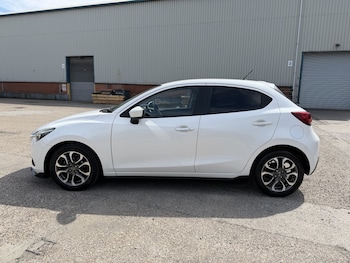 Used Mazda Mazda2 2016 for sale - 78553554: Photo