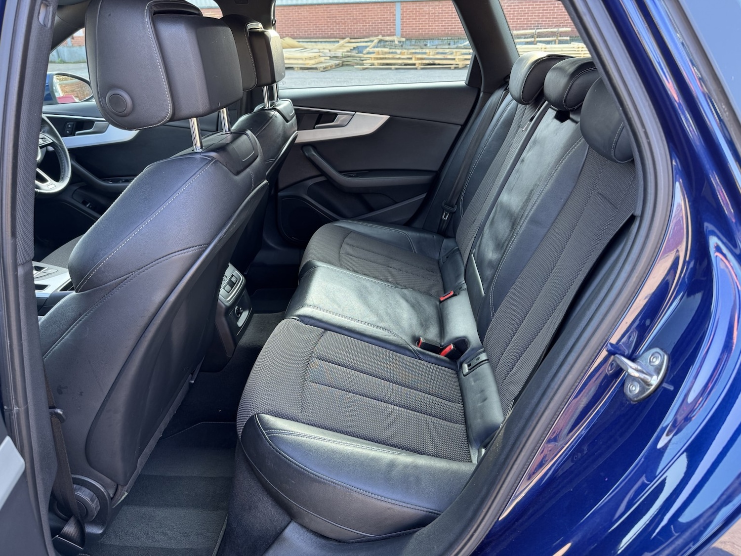 Used Audi A4 2017 for sale - 77789312: Photo 12