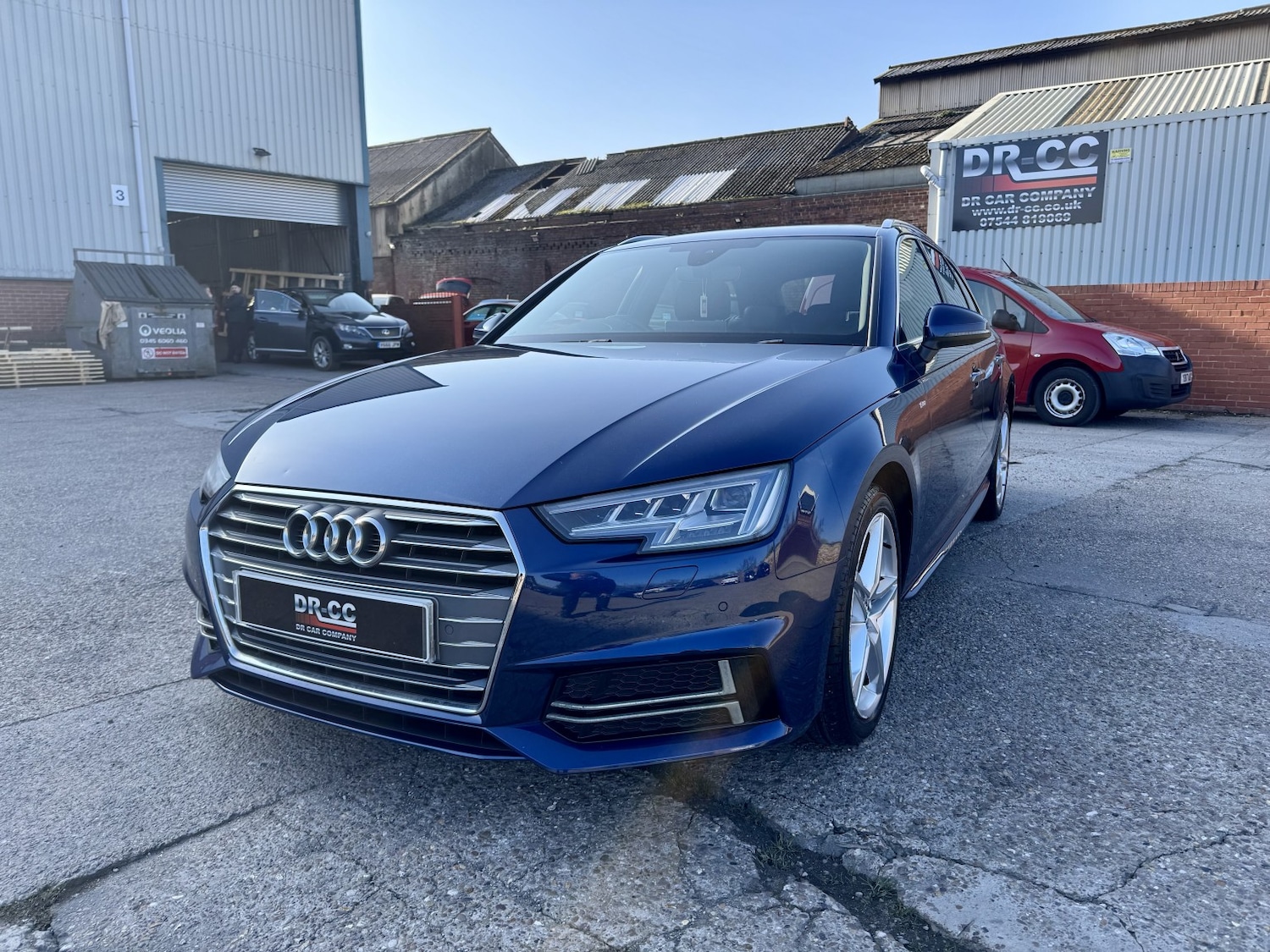 Used Audi A4 2017 for sale - 77789312: Photo 3