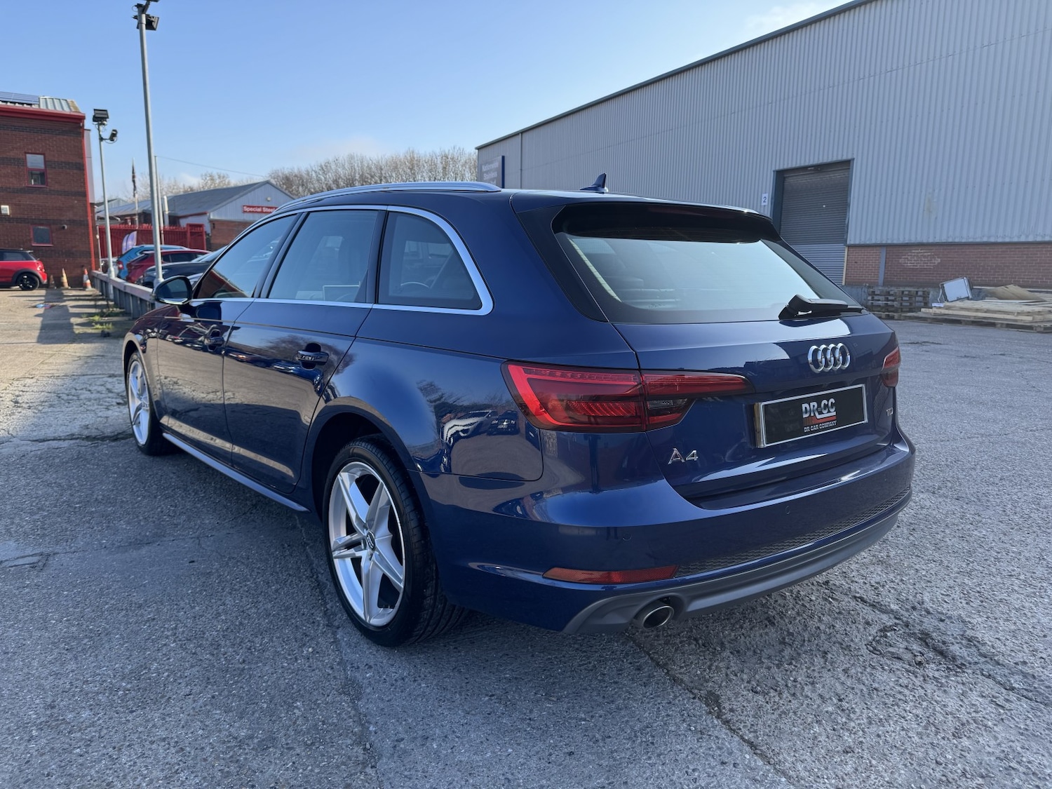Used Audi A4 2017 for sale - 77789312: Photo 6