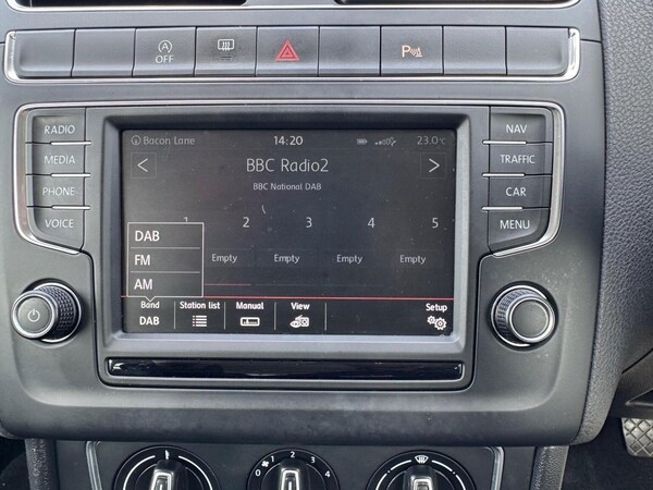 Used Volkswagen Polo 2014 for sale - 75779379: Photo 24
