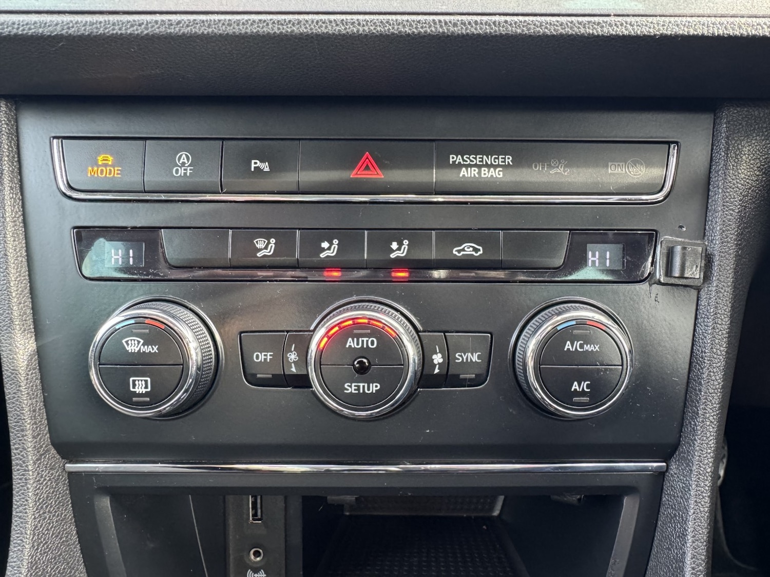 Used SEAT Leon 2015 for sale - 77629059: Photo 29