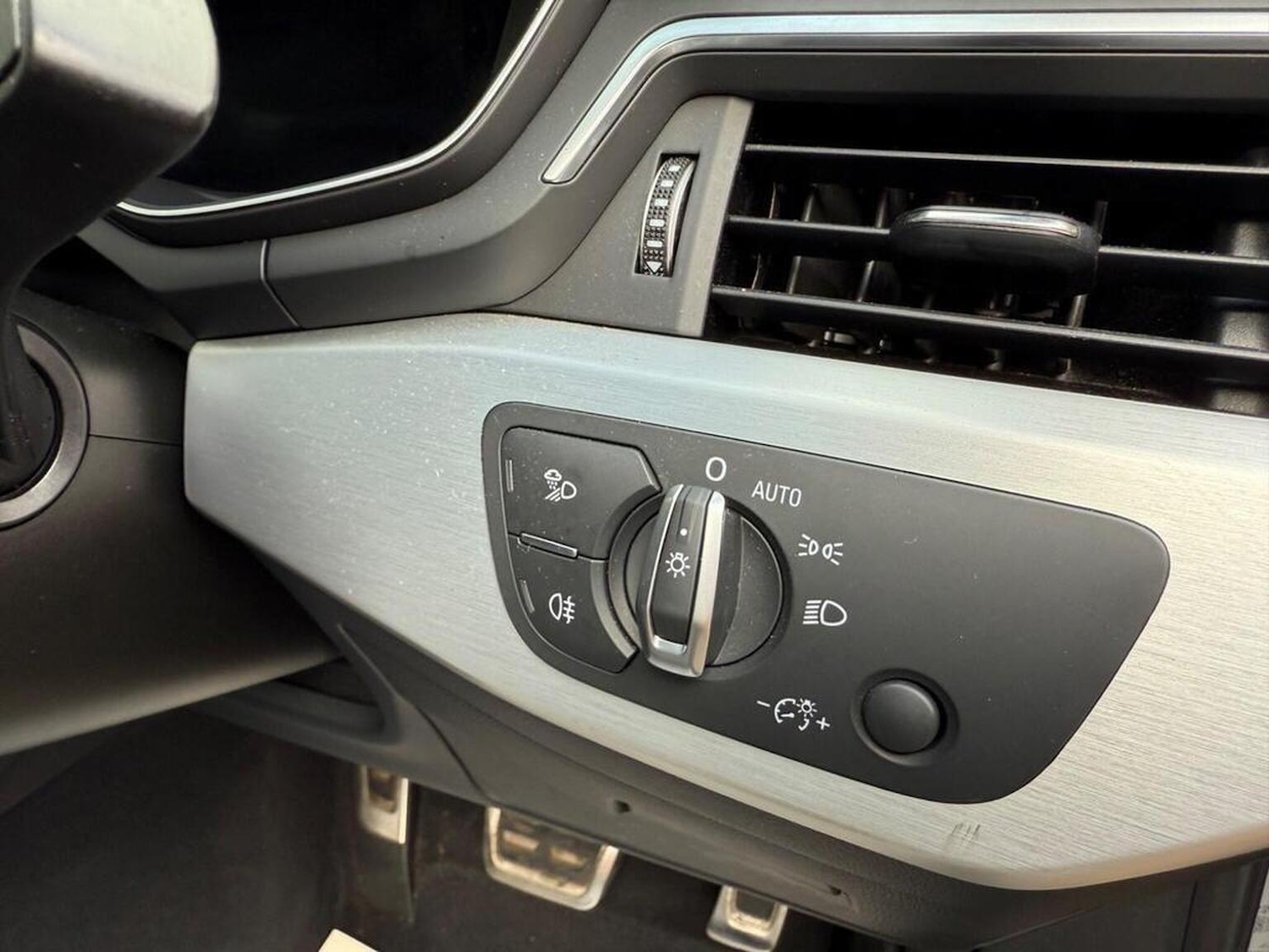 Used Audi A4 2022 for sale - 76637447: Photo 32