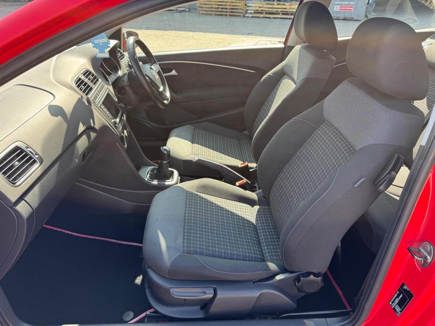 Used Volkswagen Polo 2014 for sale - 76793375: Photo 11