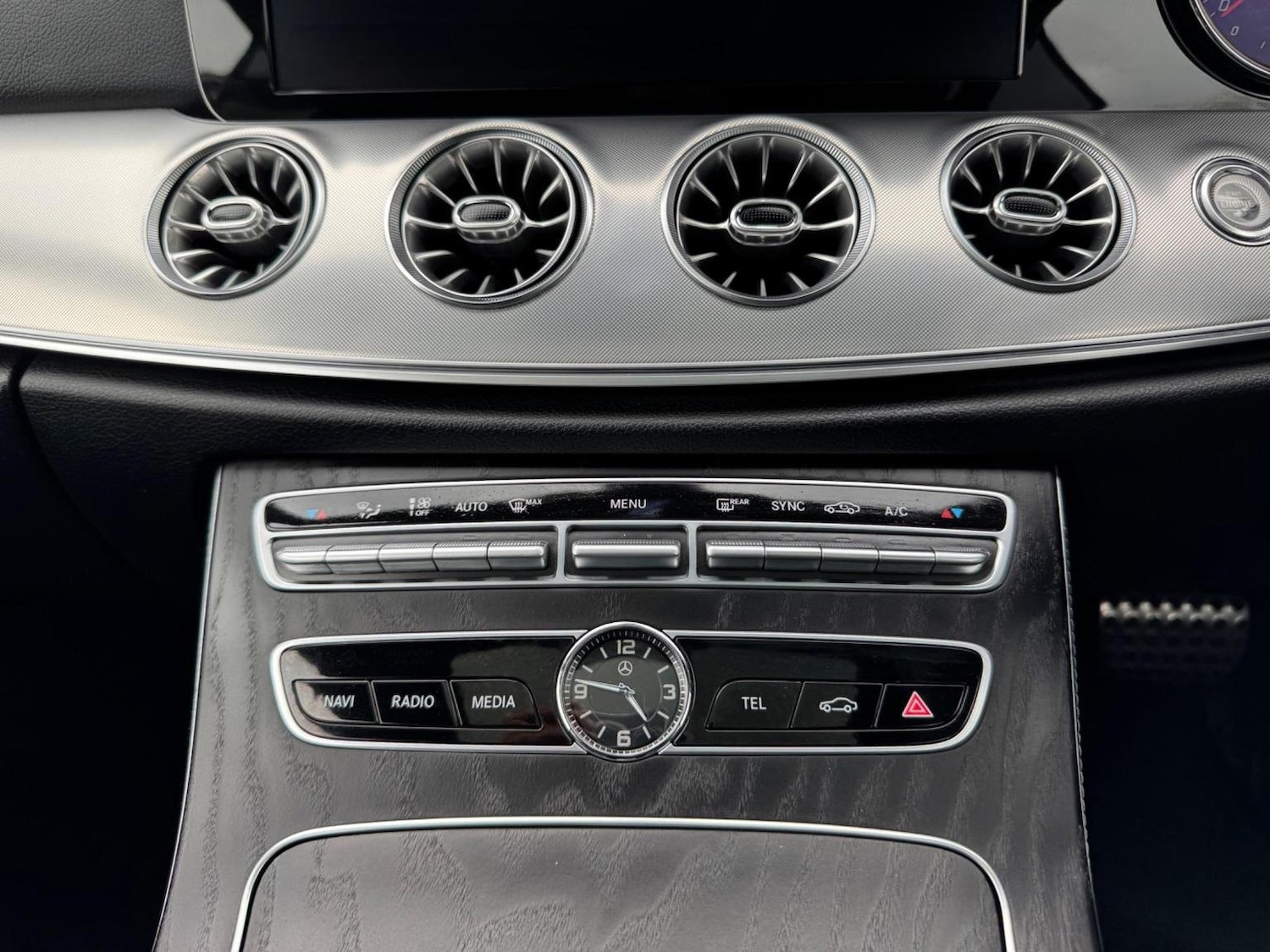 Used Mercedes-Benz E Class 2018 for sale - 76583331: Photo 28