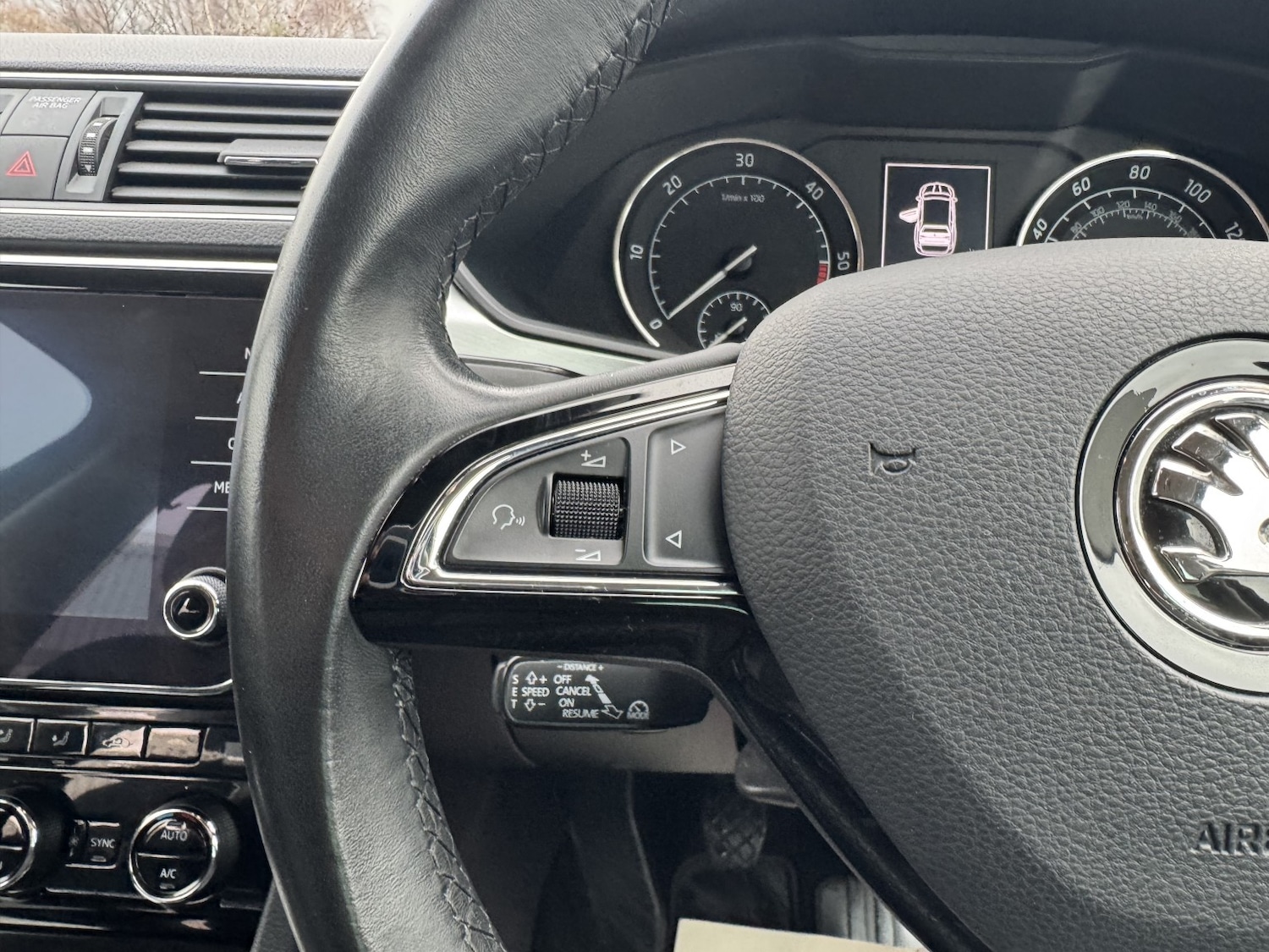 Used Skoda Superb 2017 for sale - 77220502: Photo 18