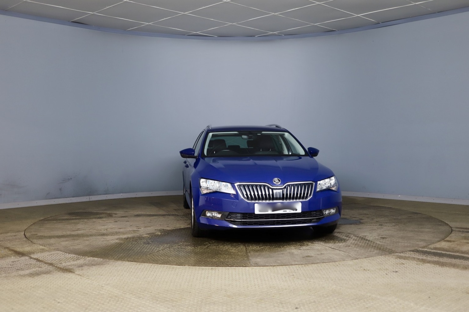 Used Skoda Superb 2017 for sale - 77220502: Photo 3