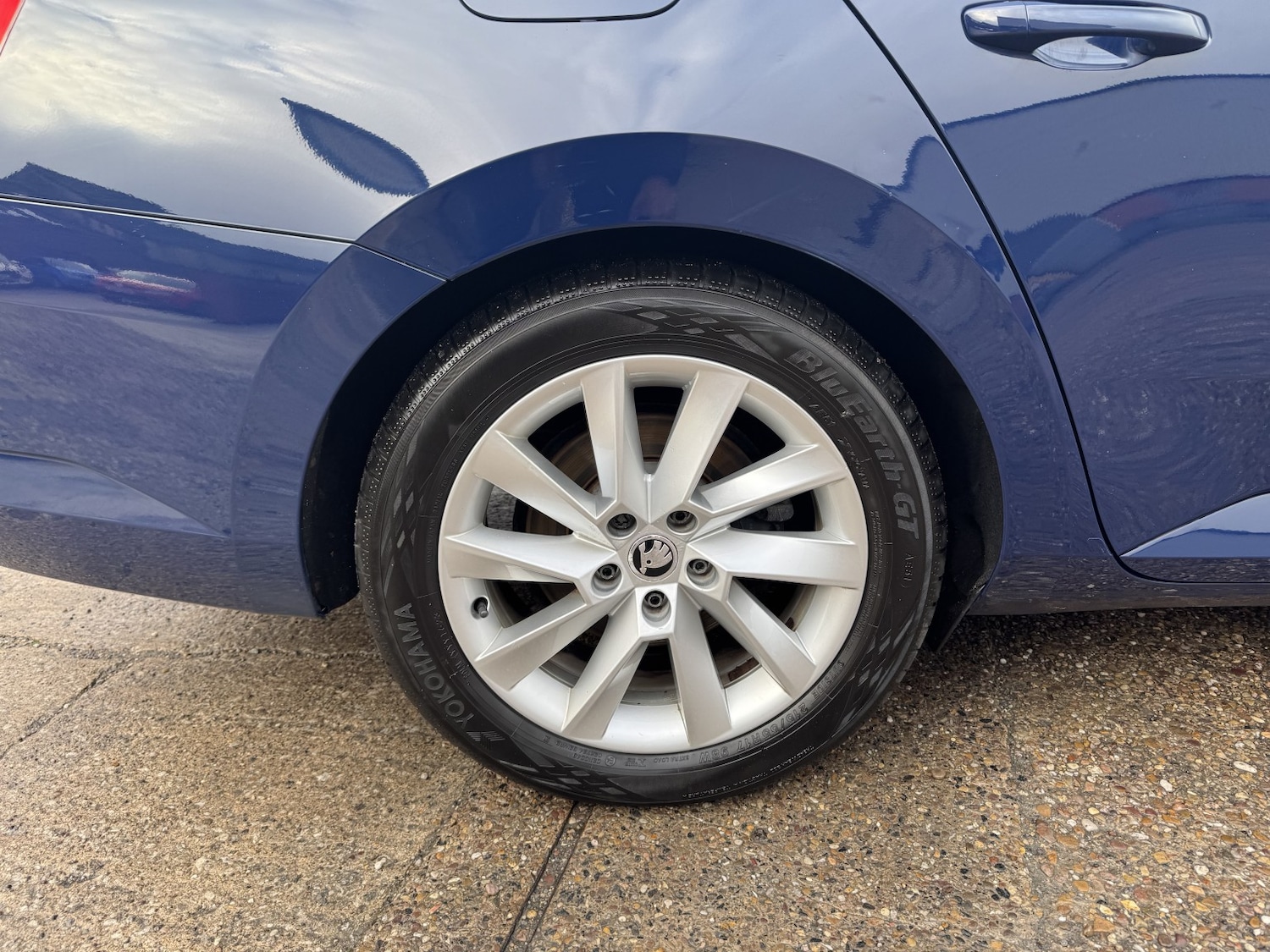 Used Skoda Superb 2017 for sale - 77220502: Photo 39