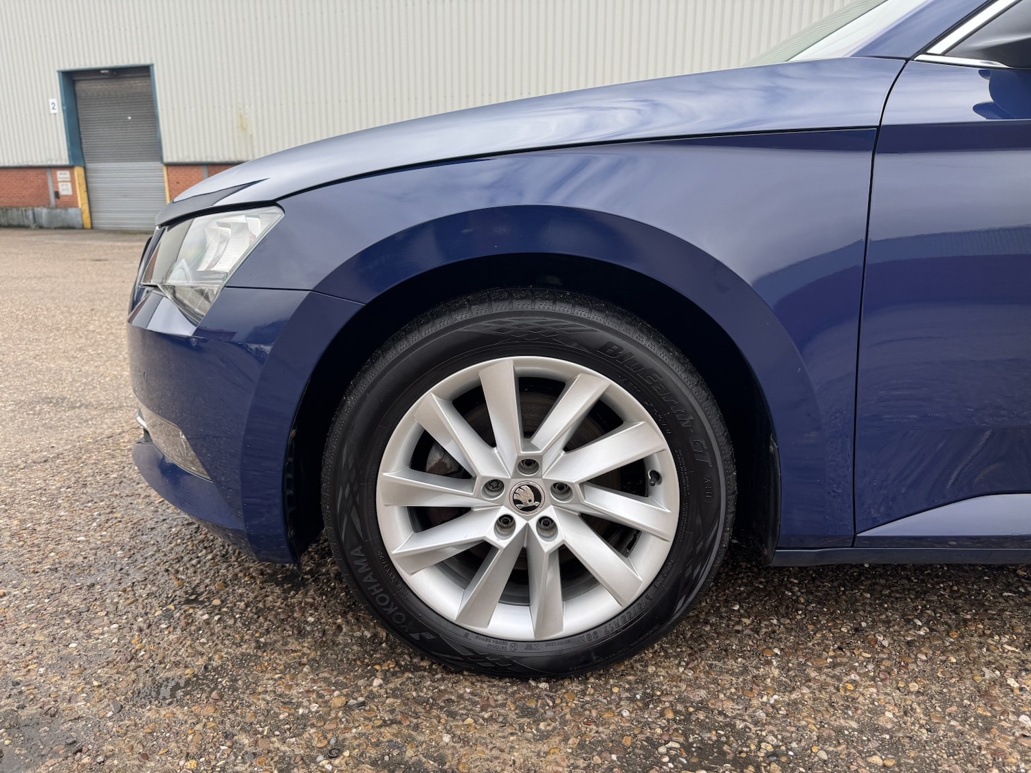 Used Skoda Superb 2017 for sale - 77220502: Photo 40