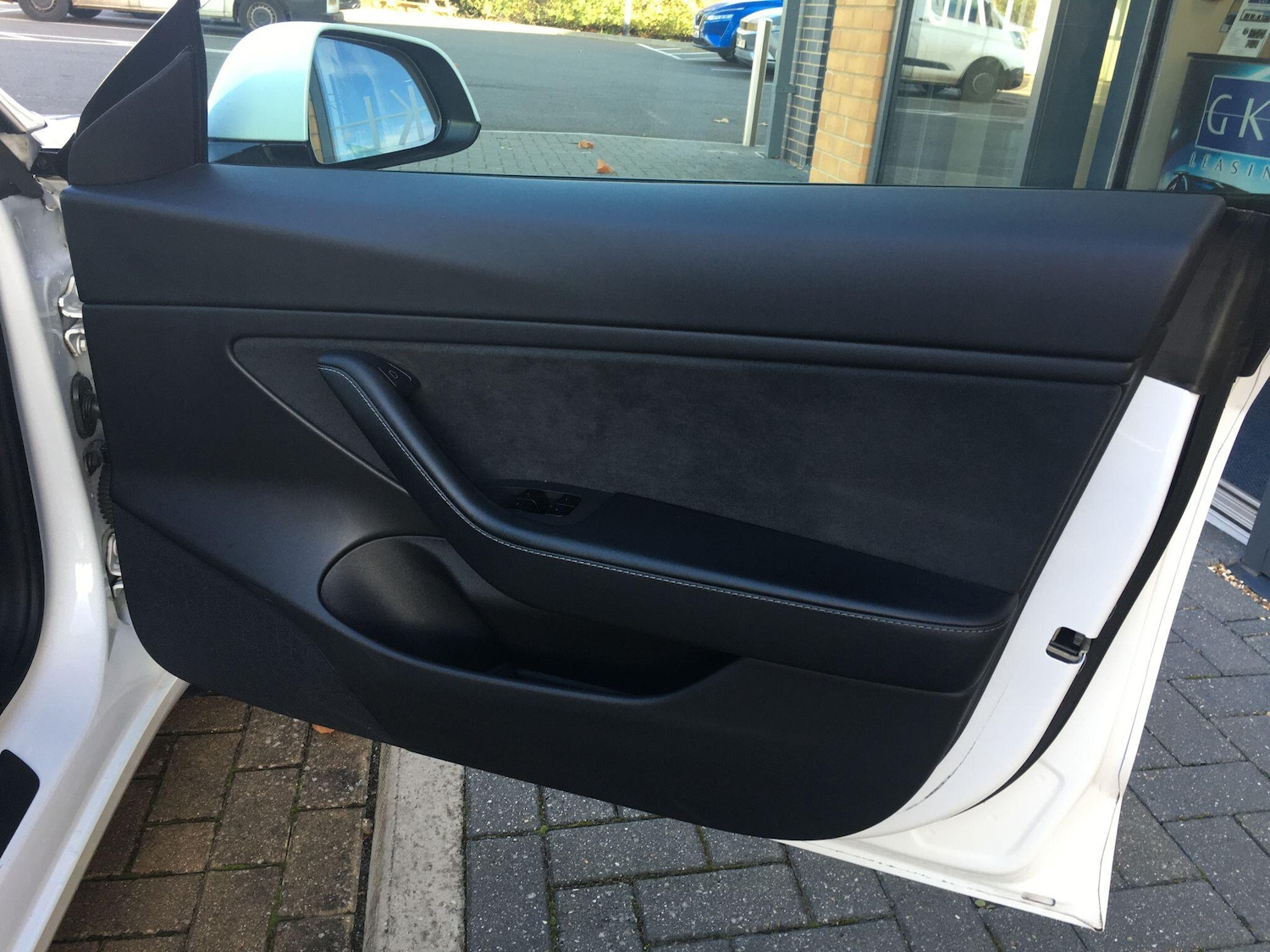 Used Tesla Model 3 2020 for sale - 76472915: Photo 20